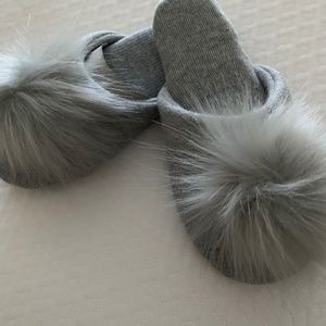 NAP LOUNGEWEAR CASHMERE POM POM SLIPPERS